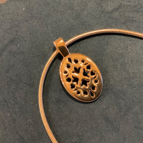 Premier design statement necklace - Picture 3 of 3